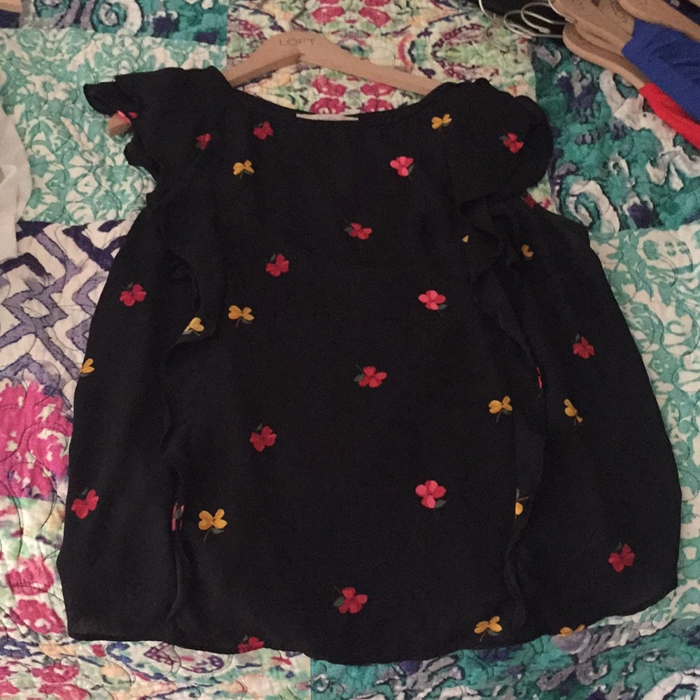 Shorter sleeve shirt